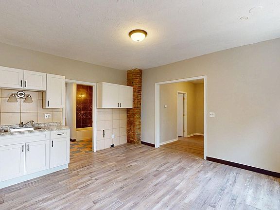 5th image of 7023 Clark Ave #Up
