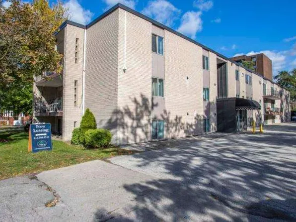 3125 Sandwich St, Windsor, ON N9C 1A7