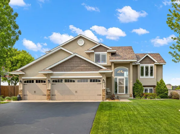 372 Greenway Dr, Delano, MN 55328