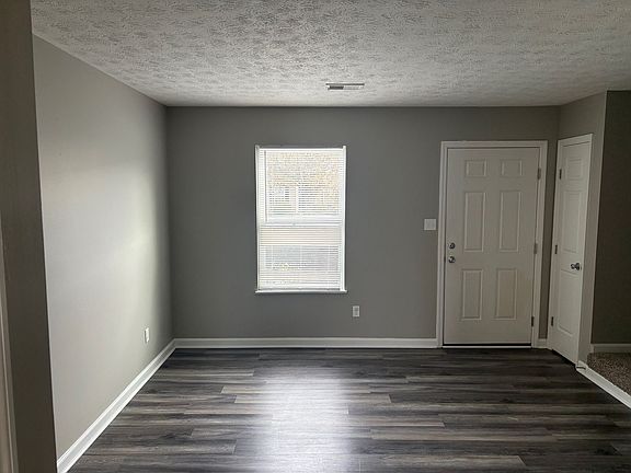 2nd image of 109 Woods Trl #3