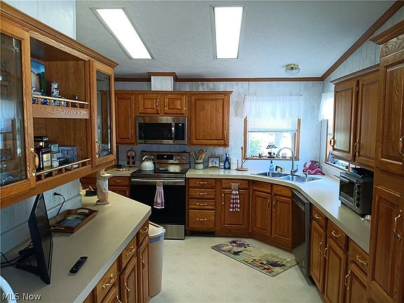 2nd image of 84 Periwinkle Dr