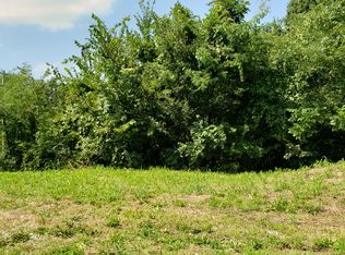 2010 N Ashley Dr, Independence, MO 64058