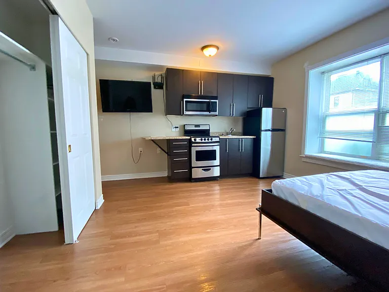 353 Friel St #G28 — Photo 9