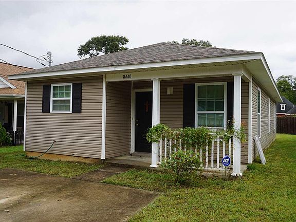 2nd image of 8440 James Taylor Ln