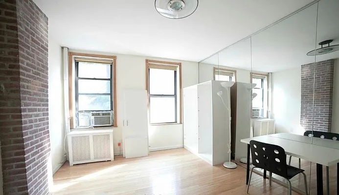 Rented by Platinum Properties | media 10