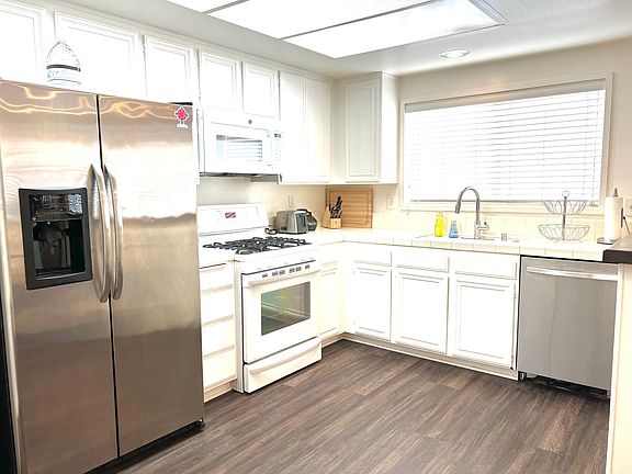 4th image of 17156 Palisades Cir