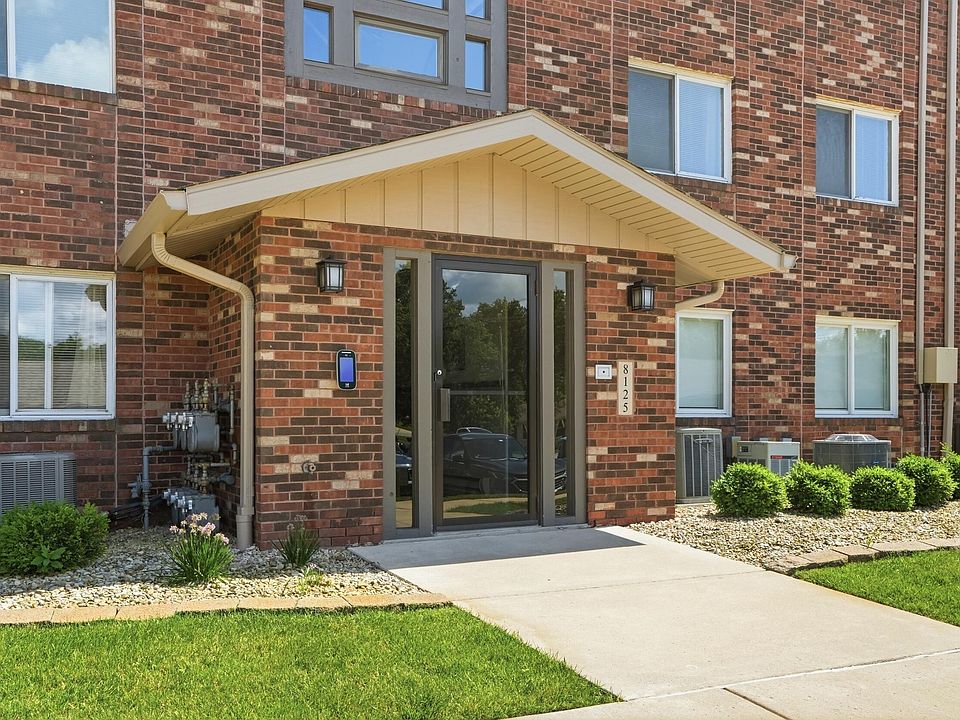 1st image of 8125 Lake Shore Dr APT 3
