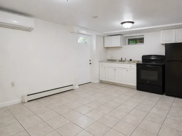 (undisclosed Address), Central Islip, NY 11722