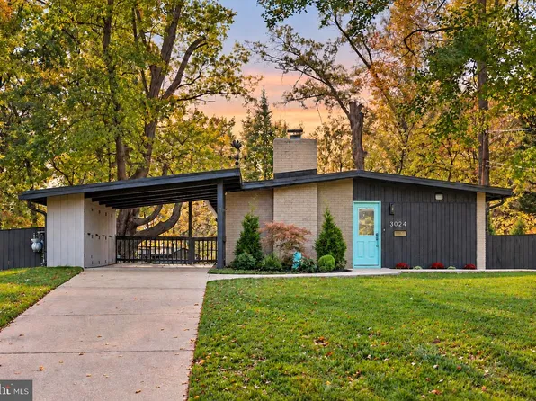 3024 Pine Spring Rd, Falls Church, VA 22042