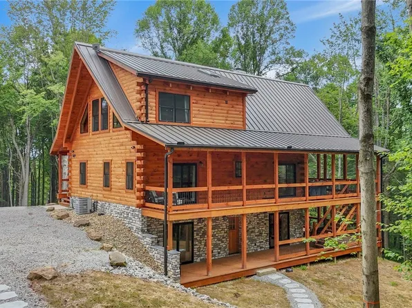 21869 Frantz Rd, Logan, OH 43138