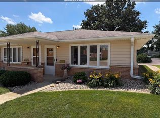 116 3rd St SE, Orange City, IA 51041