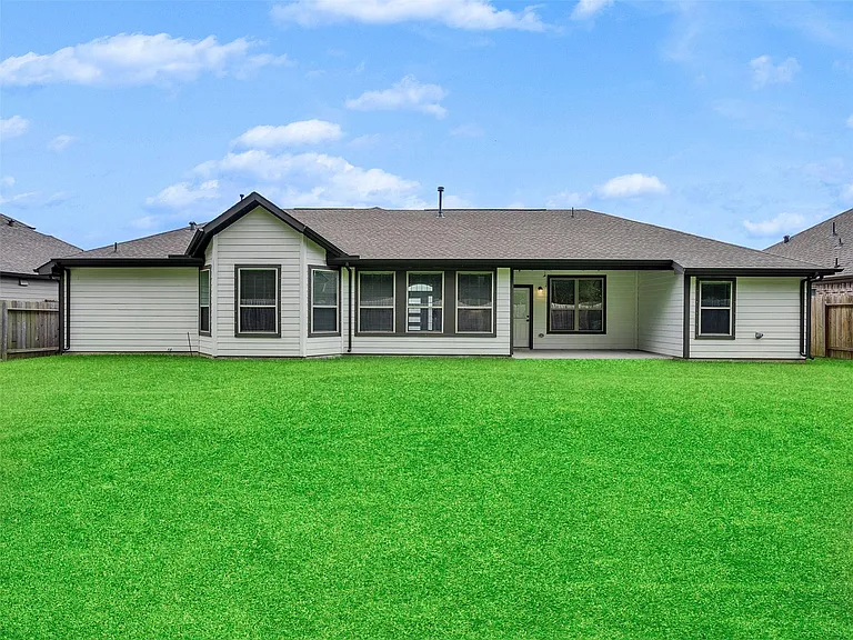 8510 Amber Bend Dr — Photo 42