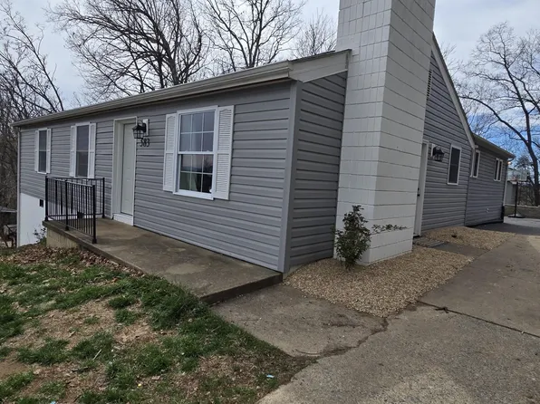 583 Hilltop Dr, Staunton, VA 24401