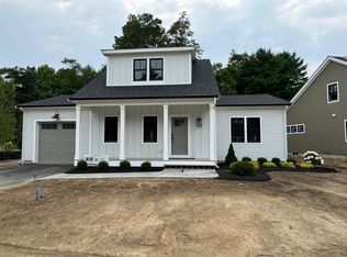 2 Josiah Path, Falmouth, MA 02540