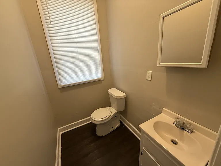 852 Ioka Ave — Photo 12