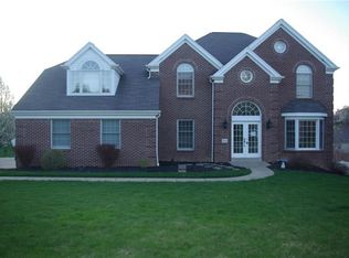100 Pinto Ct, Bethel Park, PA 15102