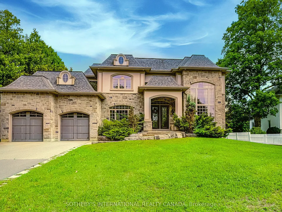 369 Lees Ln