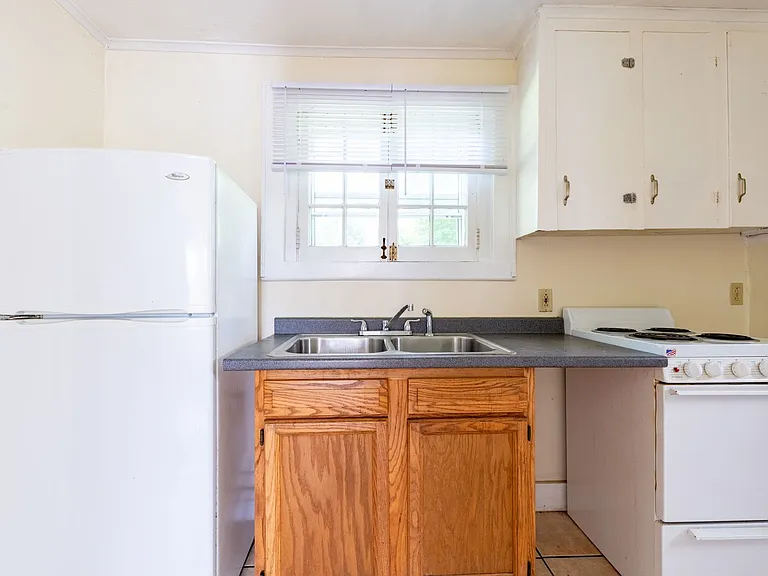360-364 South Winooski Ave — Photo 7
