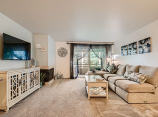 612 Prospect St APT 302, Seattle, WA 98109