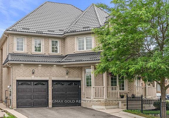 2nd image of 39 Trailhead Cres