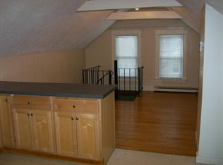 121 Beaconsfield Rd #3, Worcester, MA 01602