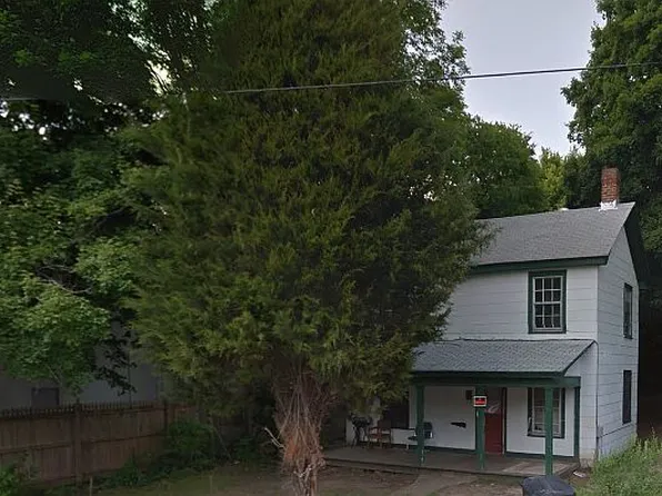 719 W 3rd Ave, Lawrenceville, VA 23868