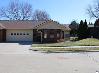 1242 Silver Ridge Rd #46, Lincoln, NE 68510