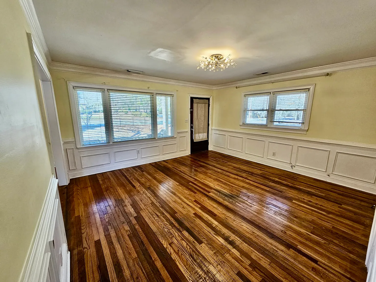 3 bed, 1500 sqft, $2,100 — Photo 4