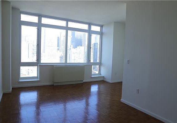 2nd image of 350 W 43rd St APT 34F