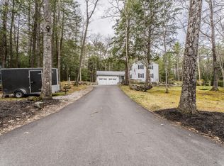 30 Manchester Rd, Amherst, NH 03031