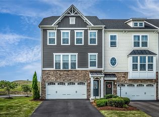 4034 Overview Dr, Canonsburg, PA 15317