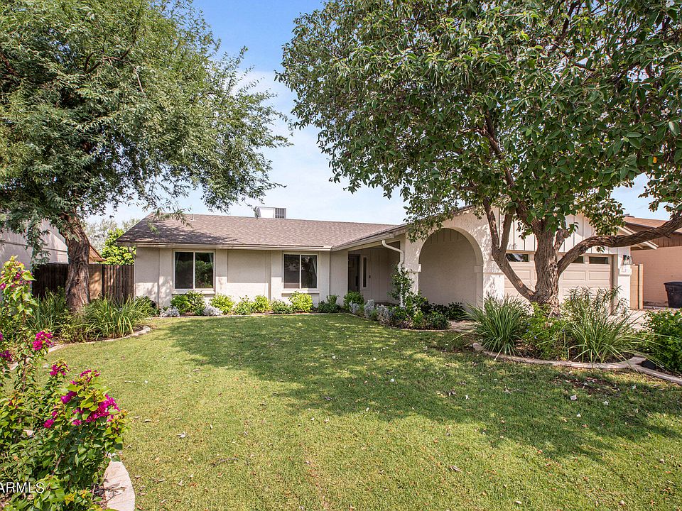 1st image of 10680 E Mescal St