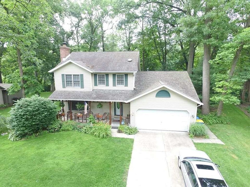 1st image of 23322 Ironwood Dr