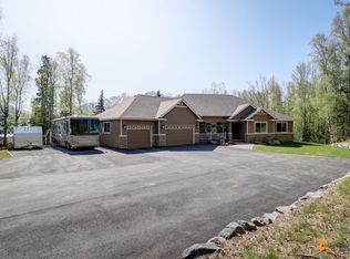 10050 Stewart Dr, Eagle River, AK 99577