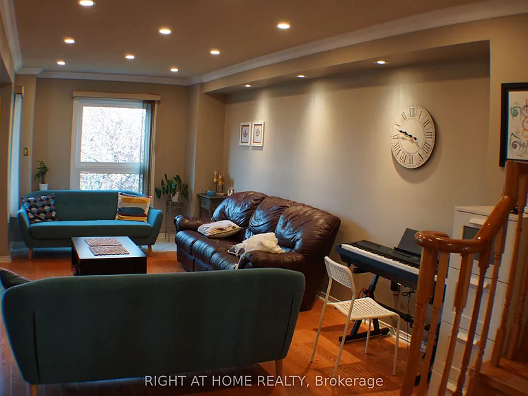 1140 Leewood Dr — Photo 14