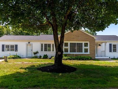 237 Sneech Pond Rd, Cumberland, RI, 02864