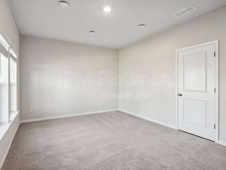1604 Halbrook Pl SW — Photo 24