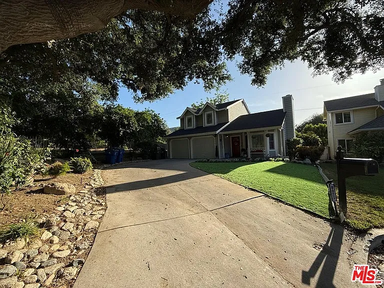 8020 Cora St — Photo 12