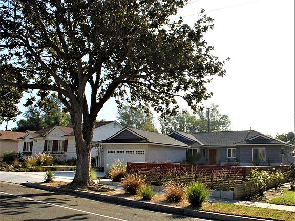 4th image of 4588 Dean Dr