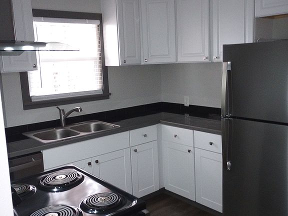 4th image of 505 Western Ave #A