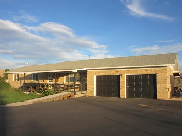 42 Nez Perce Dr, Cody, WY 82414