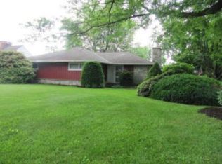 202 Murry Hill Dr, Lancaster, PA 17601