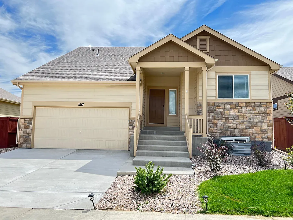 1817 Golden Horizon Dr
