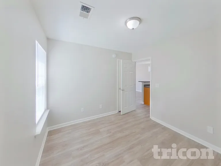 712 Blazing Star Trl — Photo 13