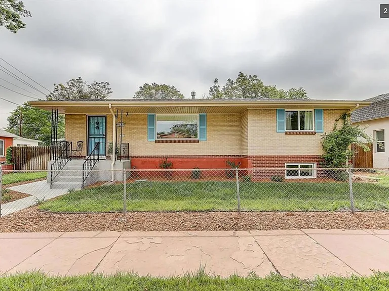 4122 N Zuni St — Photo 2