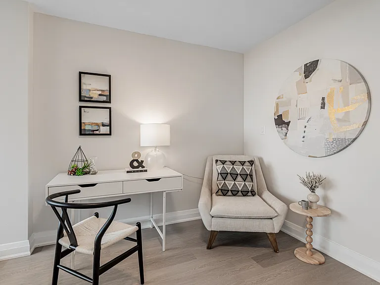 377 Ridelle Ave — Photo 40