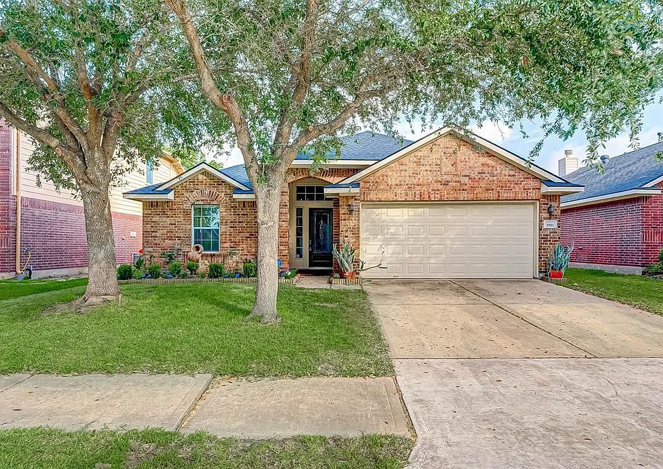 1st image of 3811 E Piper Grove Dr