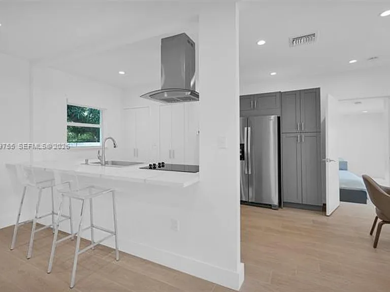 742 NE 81st St — Photo 30
