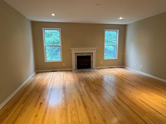 2nd image of 587 Brittany Cir