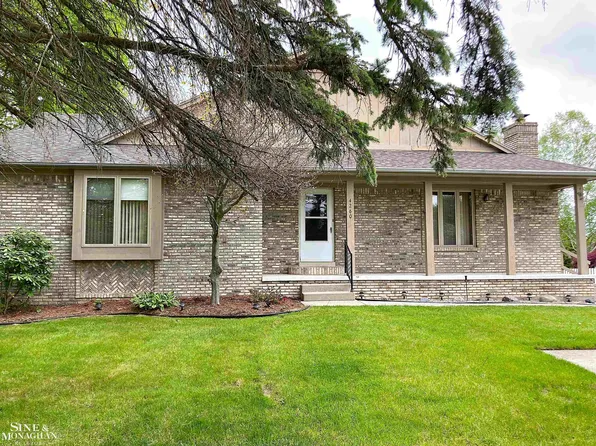 4260 Peck Rd, Port Huron, MI 48060